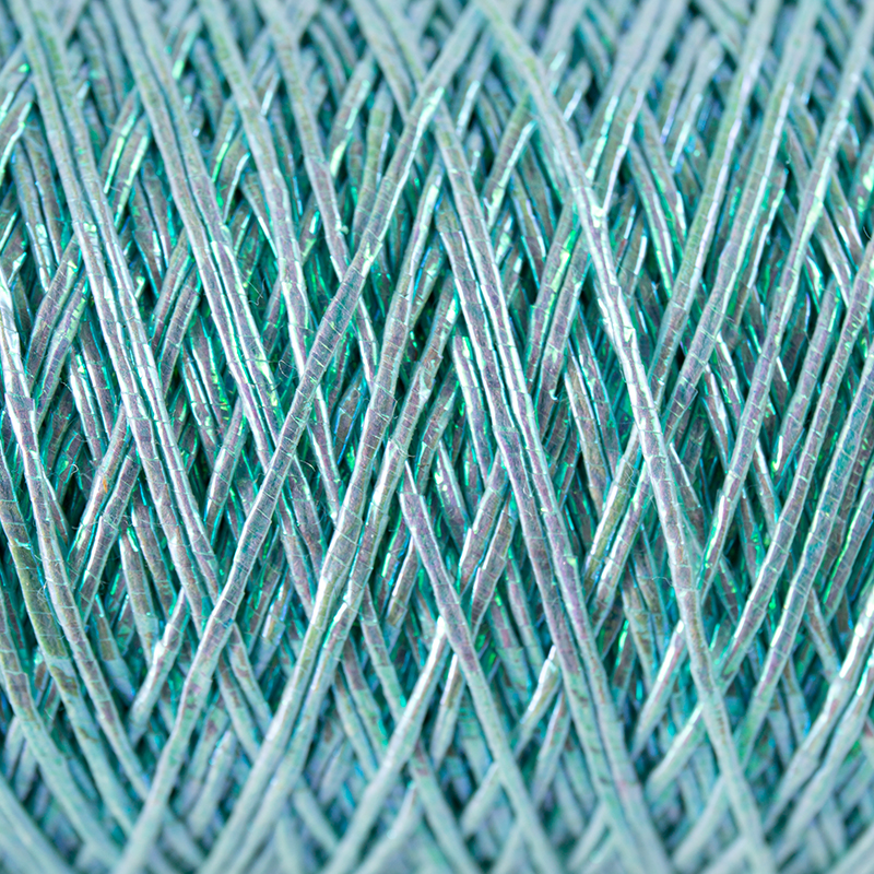 Hilo decorativo con brillo metálico